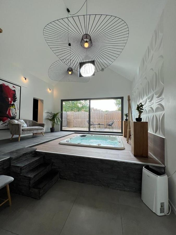 Wellness Loft Huy Apartamento Exterior foto
