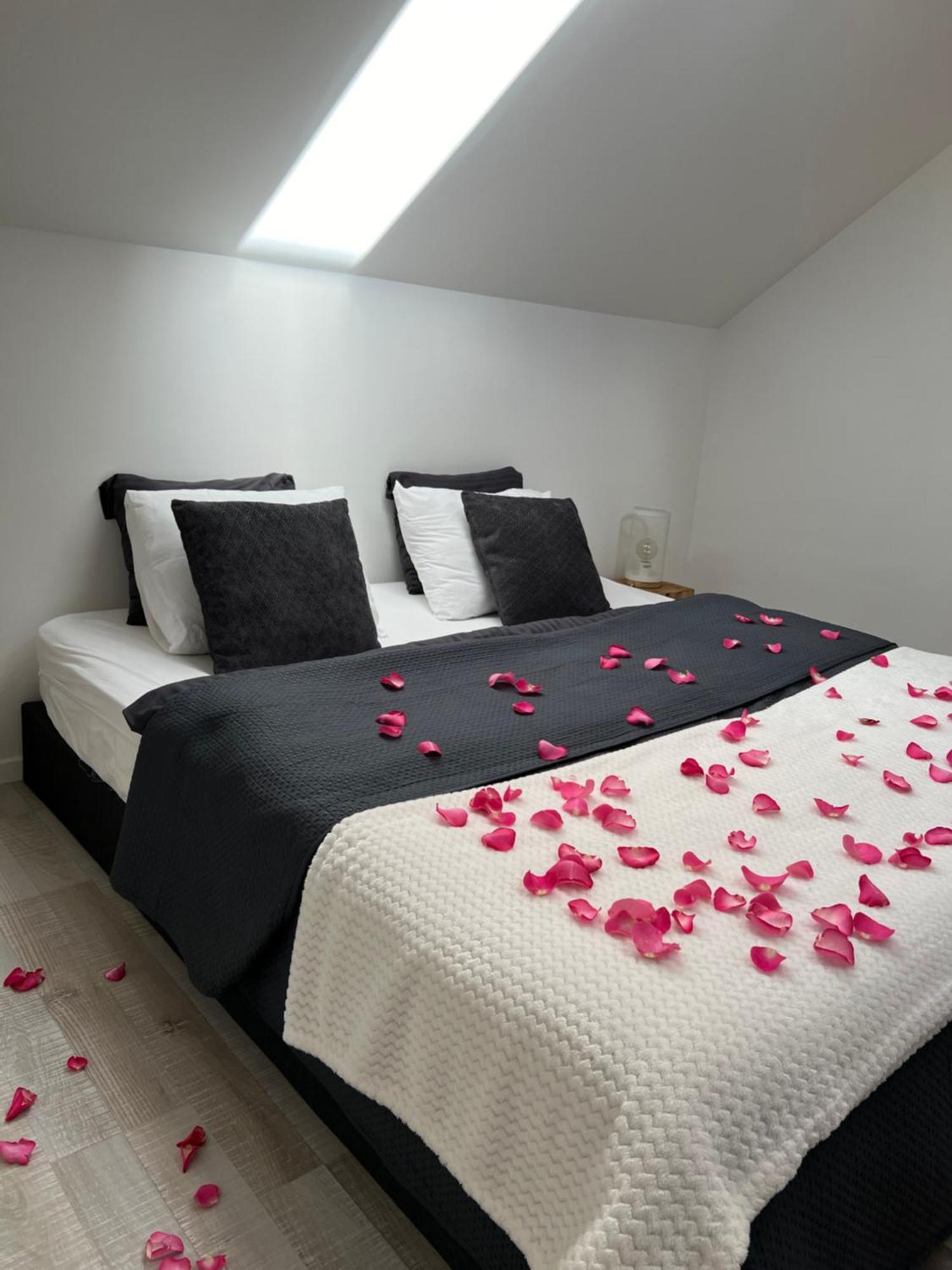 Wellness Loft Huy Apartamento Exterior foto